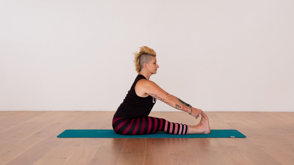 5 approaches to stretching in yoga