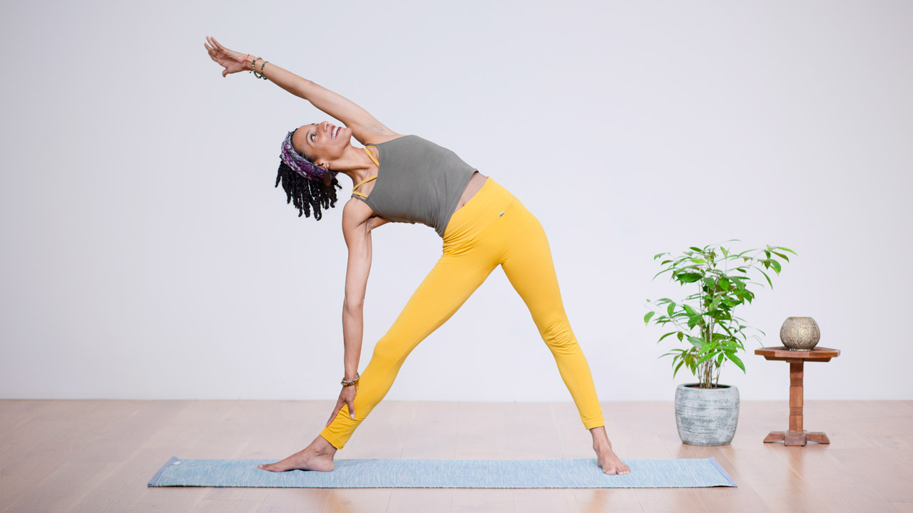 The 10 best yoga poses for building core strength