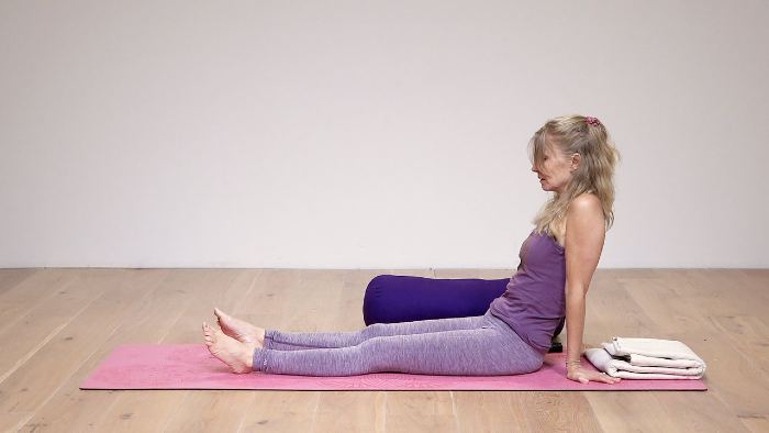 cooling yin yoga class with Esther Ekhart