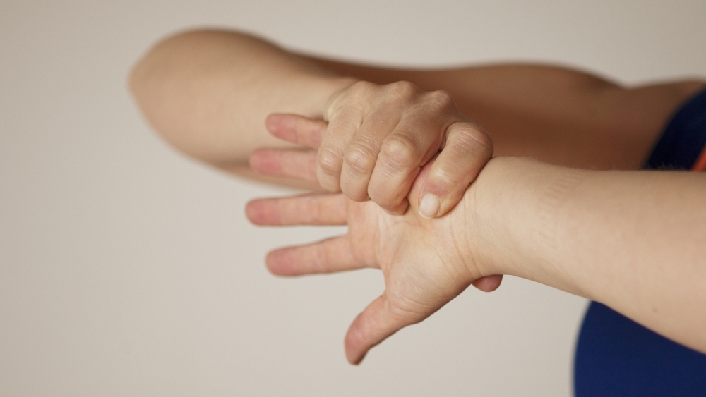 Most requested mudra: To reduce hairfall and improve quality and strength  of hair : PRITHVI MUDRA Touch your ring finger tip to the tip ... |  Instagram