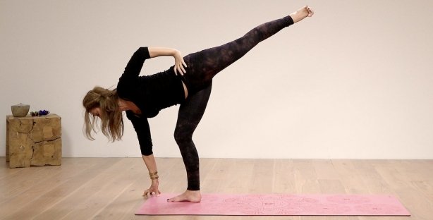 Crescent Moon Pose | A Stretching Exercise