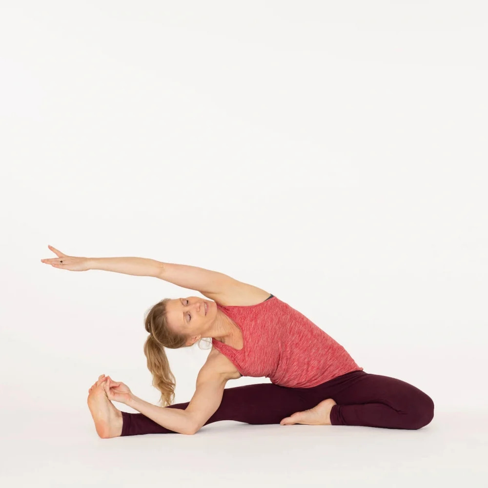 Yoga Poses That Strengthen Your Abs and Core | POPSUGAR Fitness